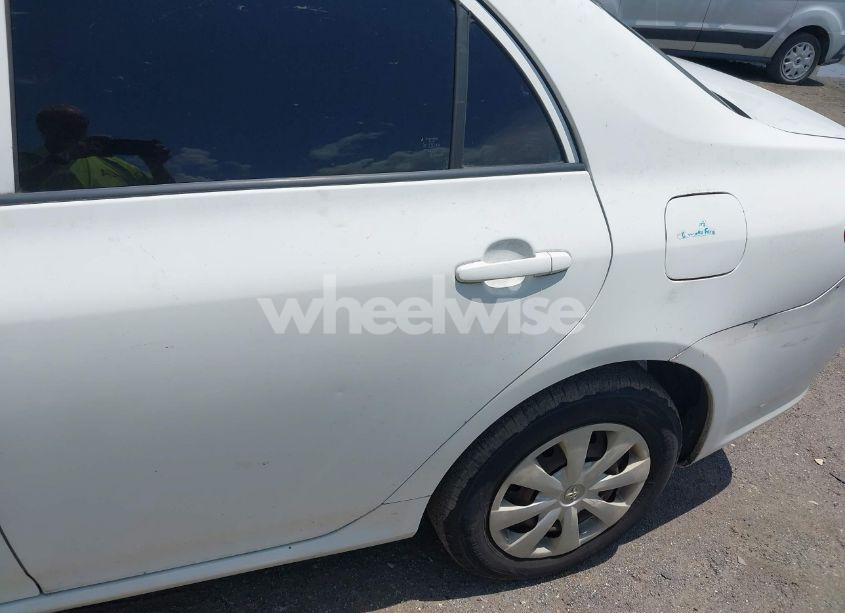 Photo 13 of 2009 Toyota Corolla (VIN JTDBL40E999032117)