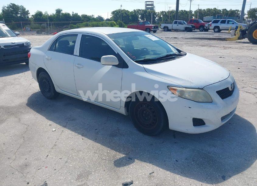 2009 Toyota Corolla LE (VIN JTDBL40E999061388) main photo