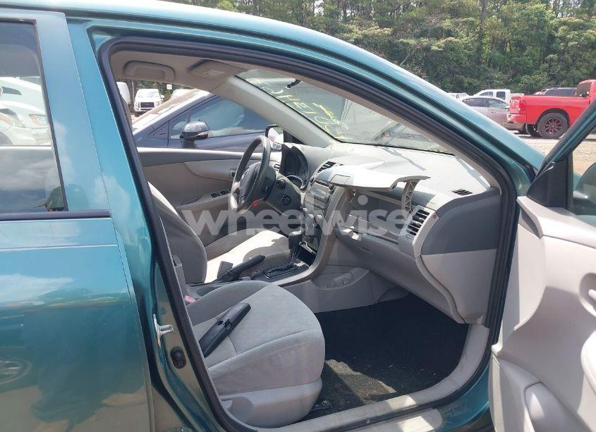 Photo 5 of 2009 Toyota Corolla LE (VIN JTDBL40E99J006101)