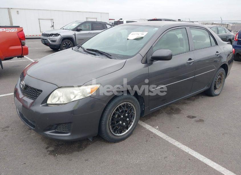 Photo 2 of 2009 Toyota Corolla LE (VIN JTDBL40E99J047697)