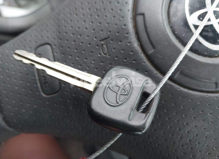 Photo 11 of 2004 Toyota Corolla CE (VIN JTDBR32E042045197)