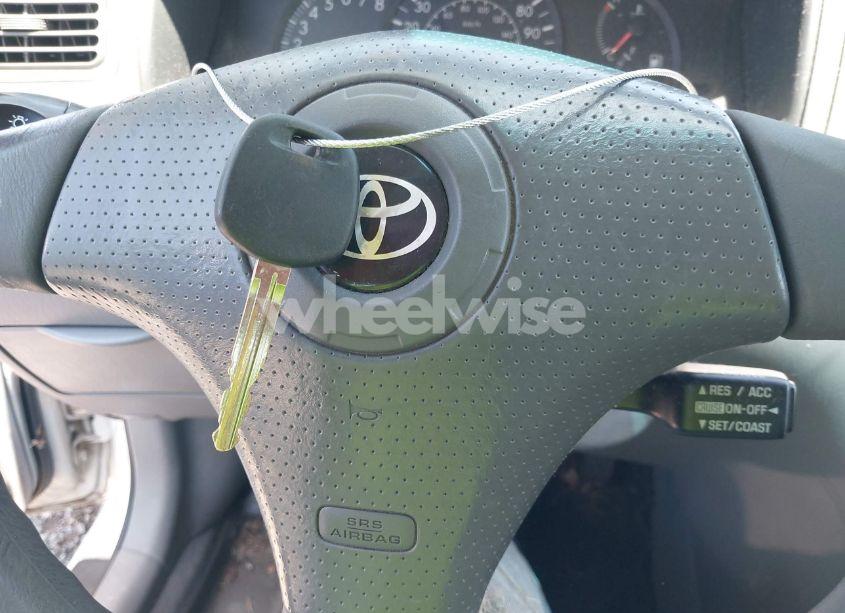 Photo 11 of 2005 Toyota Corolla CE (VIN JTDBR32E052054404)