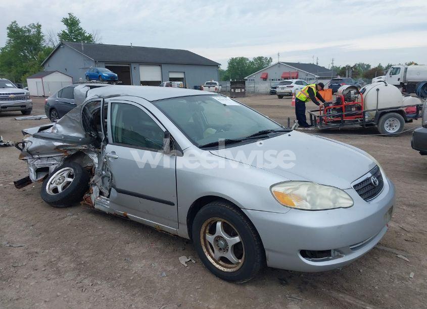 2007 Toyota Corolla CE/LE/S (VIN JTDBR32E070114700) main photo
