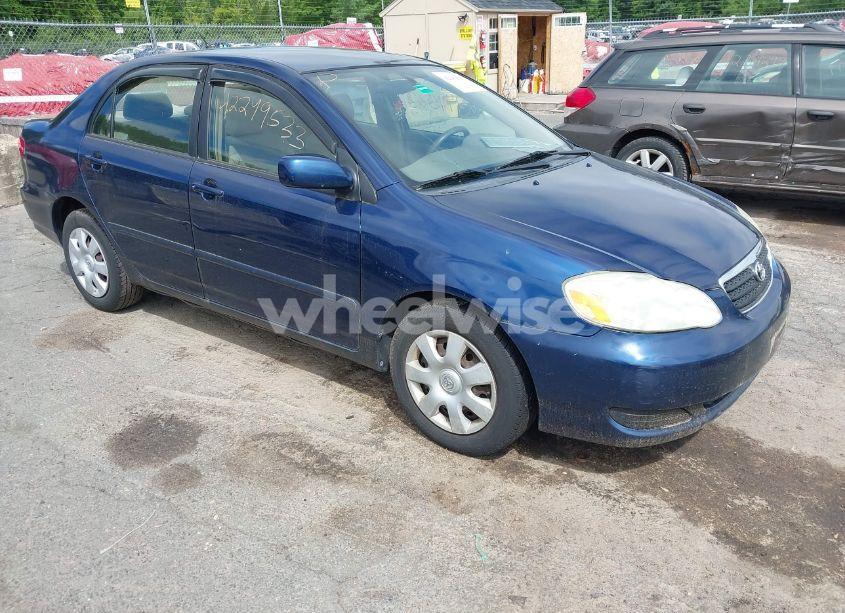 2005 Toyota Corolla LE (VIN JTDBR32E152053875) main photo