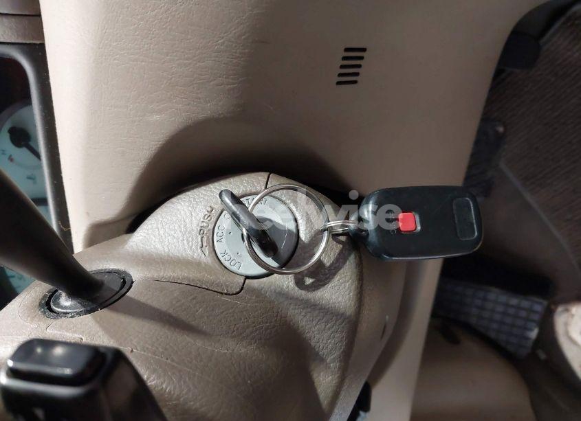 Photo 11 of 2003 Toyota Corolla LE (VIN JTDBR32E330043597)