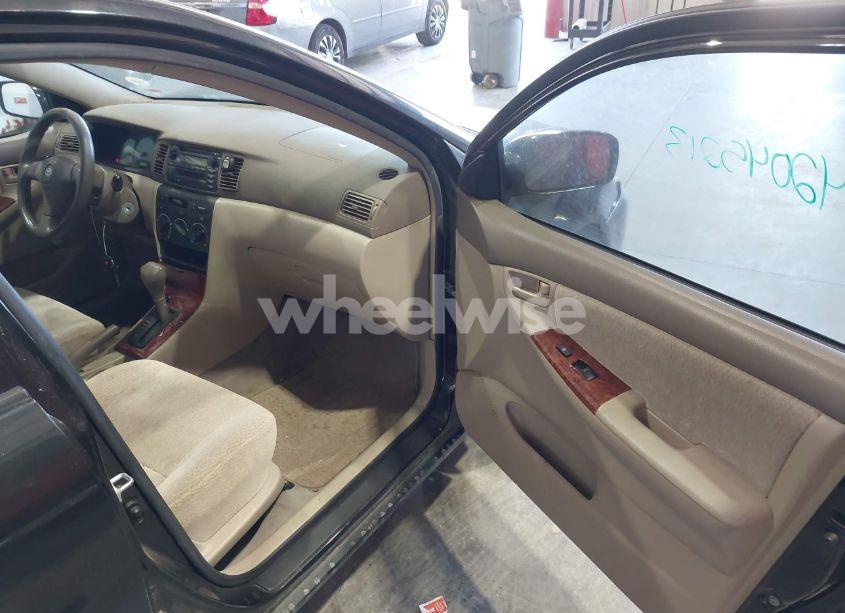 Photo 5 of 2003 Toyota Corolla LE (VIN JTDBR32E330043597)