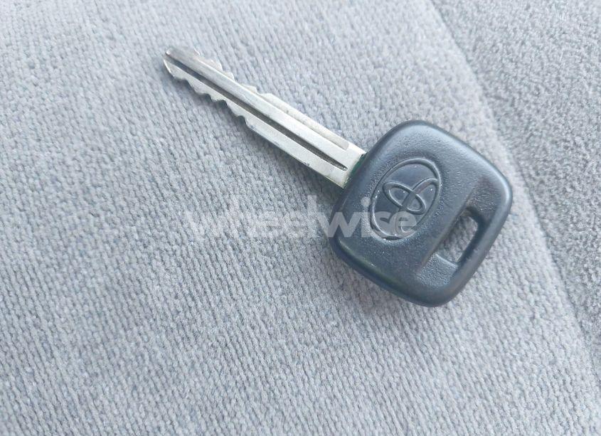 Photo 11 of 2004 Toyota Corolla CE (VIN JTDBR32E342042455)