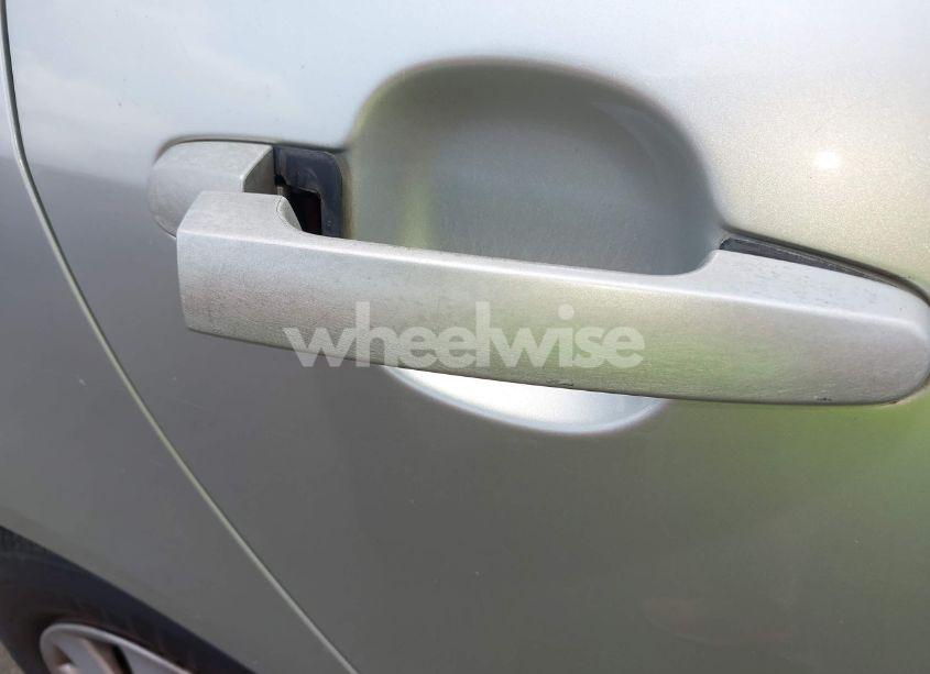 Photo 12 of 2003 Toyota Corolla LE (VIN JTDBR32E530045500)