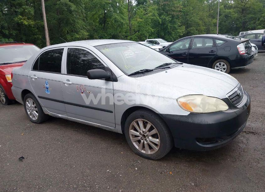 2005 Toyota Corolla CE (VIN JTDBR32E552056374) main photo