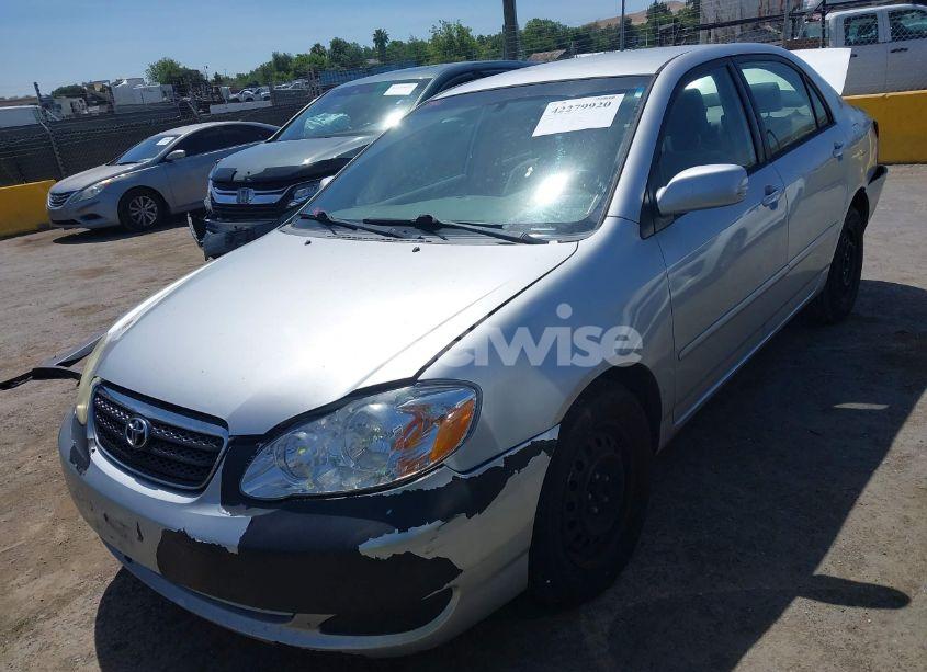 Photo 2 of 2005 Toyota Corolla LE (VIN JTDBR32E652049501)