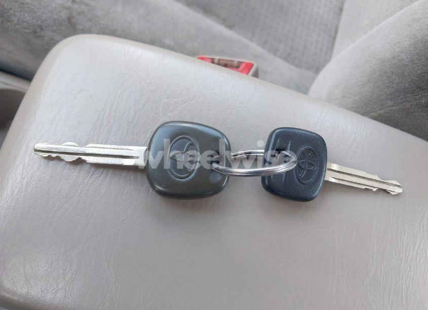 Photo 11 of 2006 Toyota Corolla CE/LE (VIN JTDBR32E660080096)