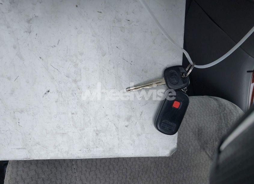 Photo 11 of 2003 Toyota Corolla LE (VIN JTDBR32E730009193)