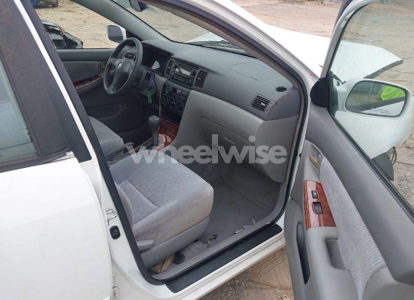 Photo 5 of 2005 Toyota Corolla LE (VIN JTDBR32E952053607)