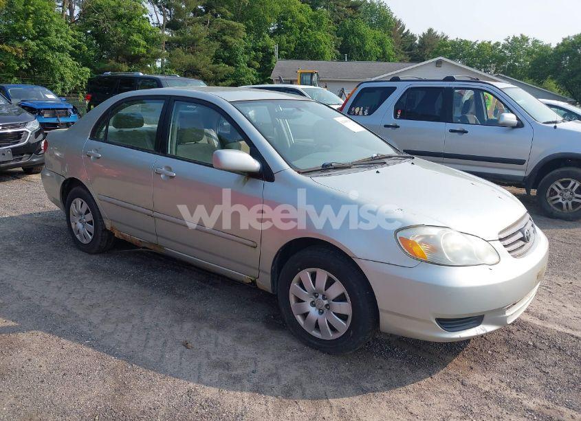 2003 Toyota Corolla LE (VIN JTDBR32EX30015439) main photo