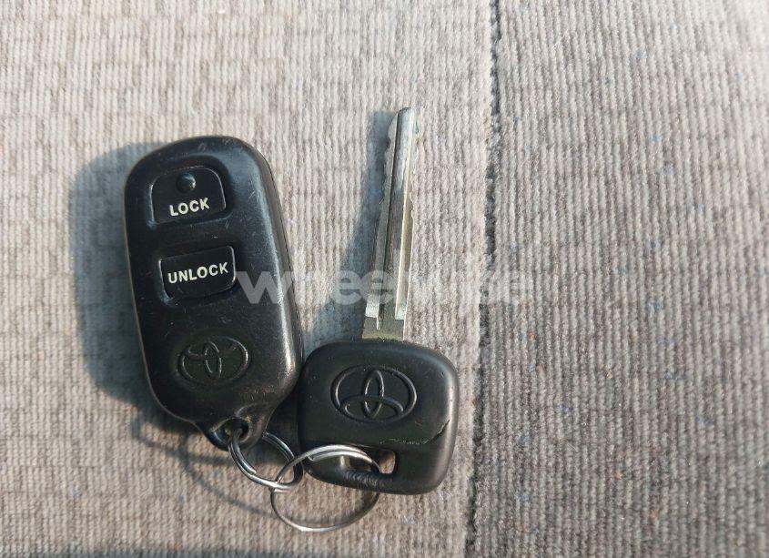 Photo 11 of 2004 Toyota Corolla LE (VIN JTDBR32EX42026589)