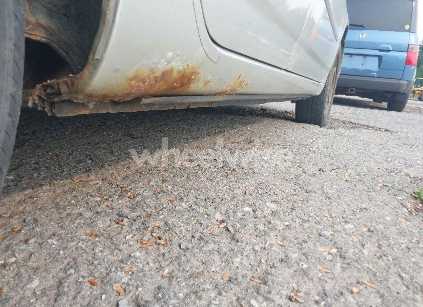 Photo 12 of 2004 Toyota Corolla LE (VIN JTDBR32EX42026589)