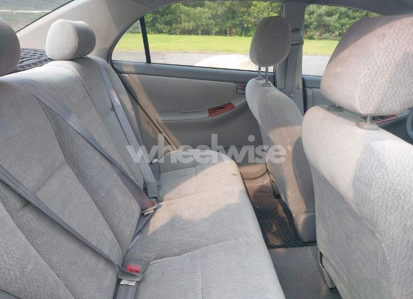 Photo 8 of 2004 Toyota Corolla LE (VIN JTDBR32EX42026589)