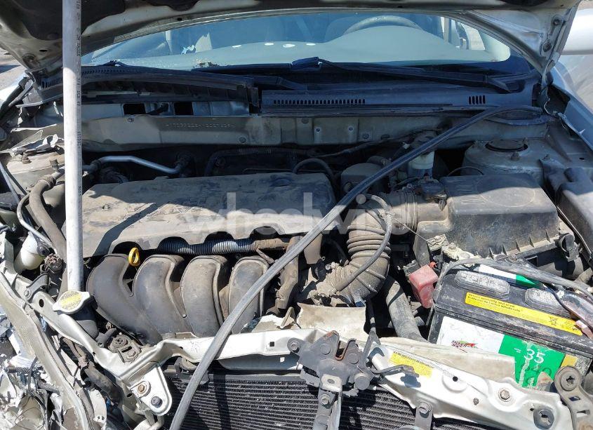 Photo 10 of 2004 Toyota Corolla LE (VIN JTDBR32EX42027659)