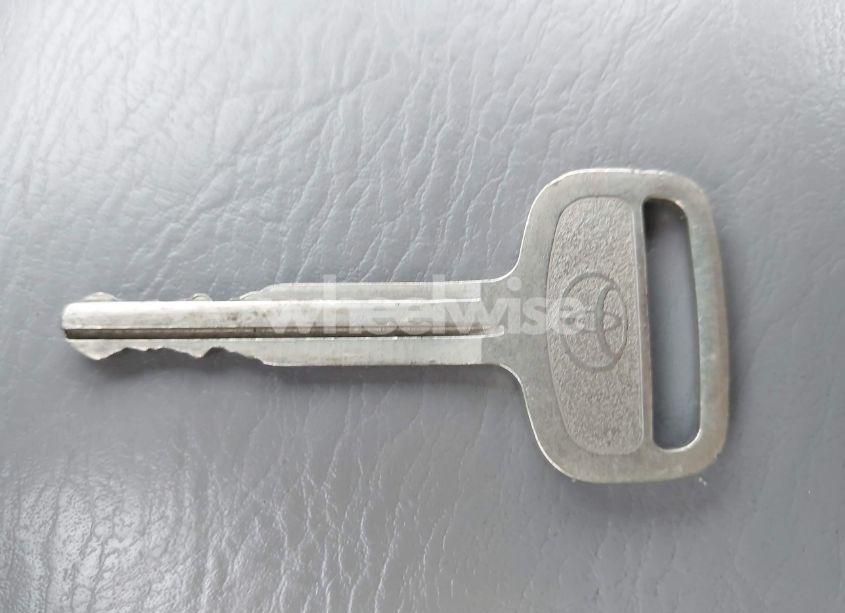 Photo 11 of 2004 Toyota Corolla LE (VIN JTDBR38E842048307)