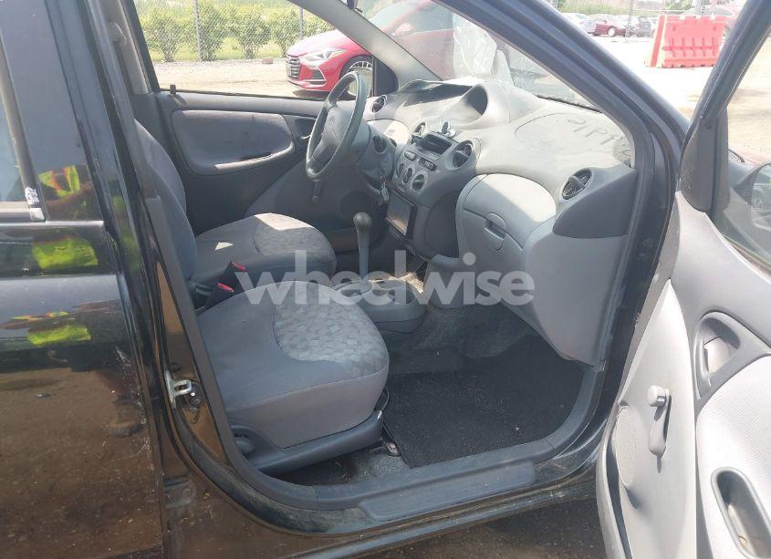 Photo 5 of 2000 Toyota Echo N/A (VIN JTDBT1230Y0077508)