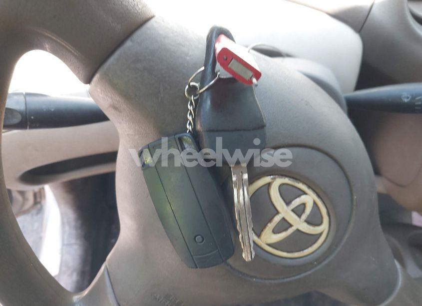 Photo 11 of 2003 Toyota Echo (VIN JTDBT123230261051)