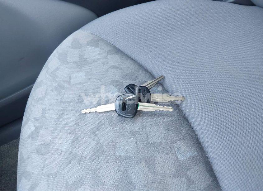 Photo 11 of 2000 Toyota Echo N/A (VIN JTDBT123XY5020929)