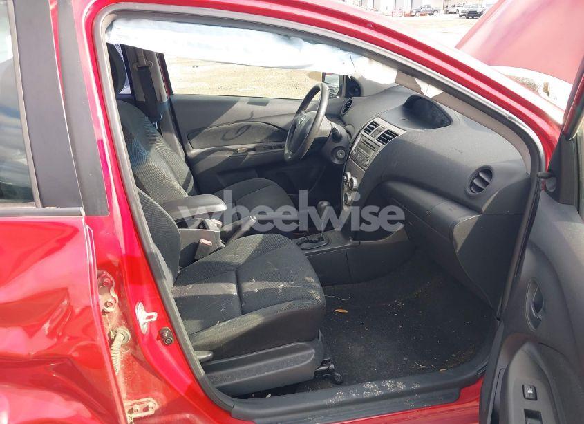 Photo 5 of 2012 Toyota Yaris N/A (VIN JTDBT4K30CL031539)