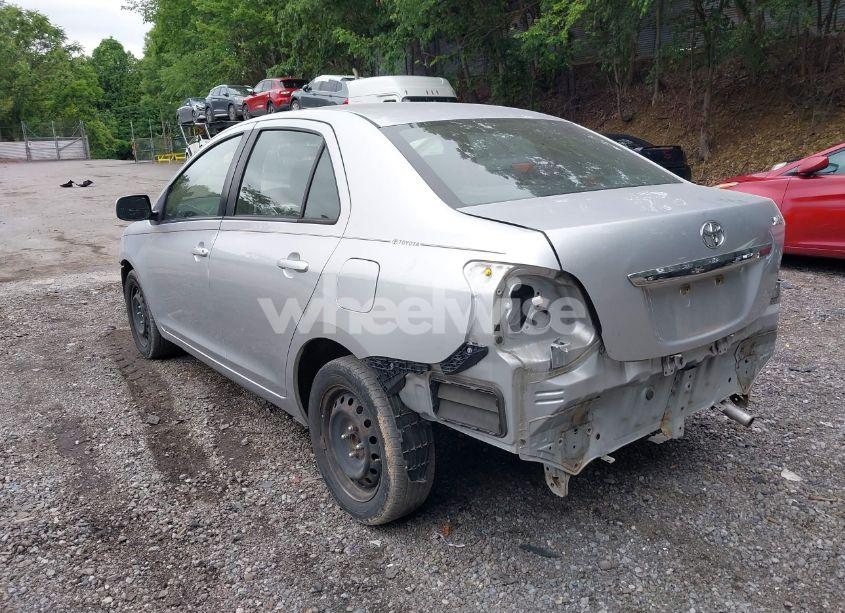 Photo 3 of 2012 Toyota Yaris N/A (VIN JTDBT4K32CL028531)