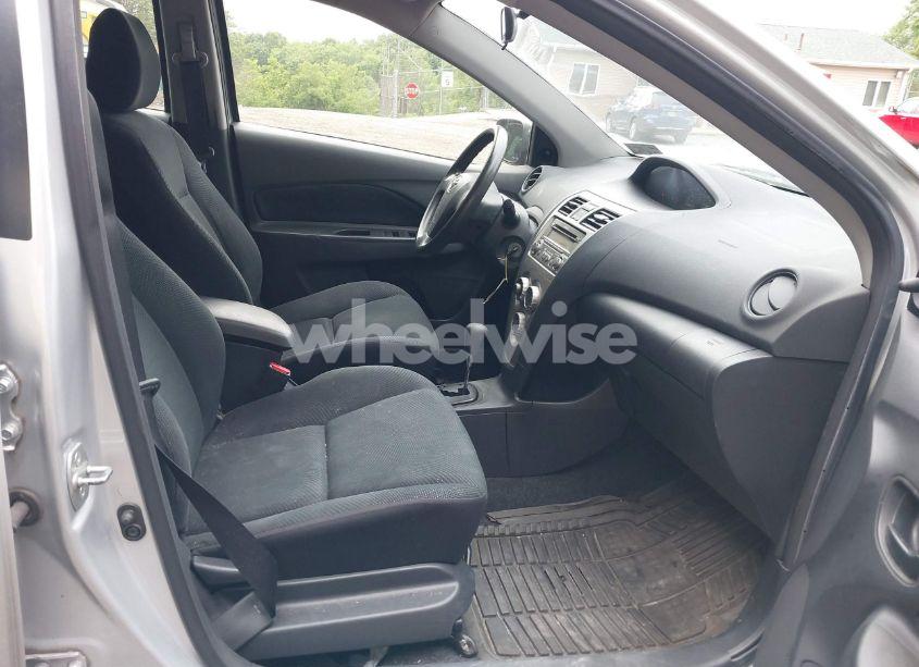 Photo 5 of 2012 Toyota Yaris N/A (VIN JTDBT4K32CL028531)