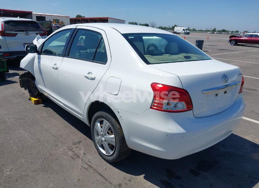 Photo 3 of 2012 Toyota Yaris N/A (VIN JTDBT4K34CL010175)