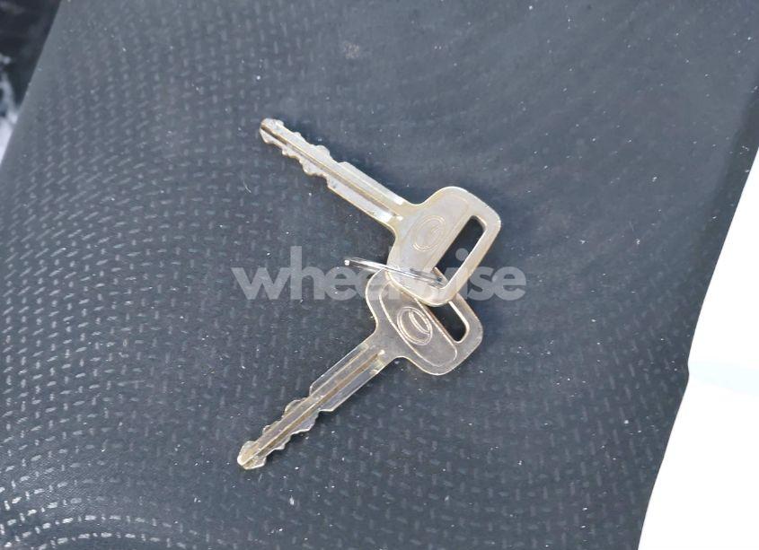 Photo 11 of 2009 Toyota Yaris (VIN JTDBT903191334821)