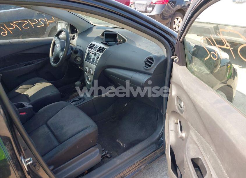 Photo 5 of 2009 Toyota Yaris (VIN JTDBT903391320046)