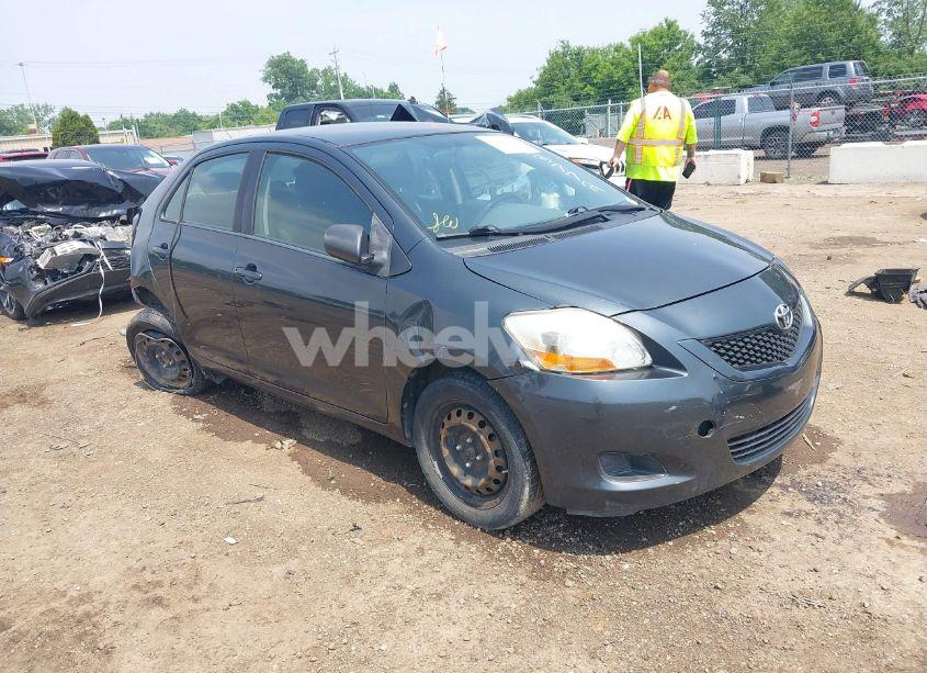 2009 Toyota Yaris (VIN JTDBT903391323772) main photo
