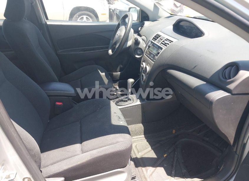 Photo 5 of 2009 Toyota Yaris (VIN JTDBT903591344784)