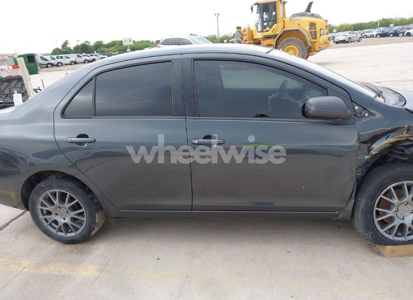 Photo 13 of 2009 Toyota Yaris (VIN JTDBT903994050383)