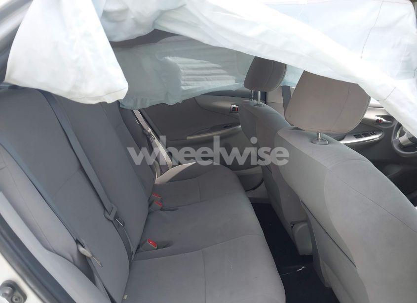 Photo 8 of 2010 Toyota Corolla LE (VIN JTDBU4EE0A9106972)