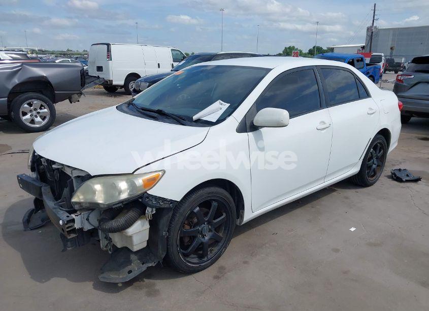 Photo 2 of 2011 Toyota Corolla LE (VIN JTDBU4EE0B9135308)