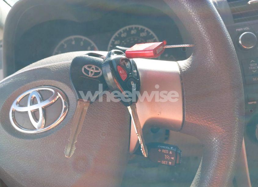 Photo 11 of 2010 Toyota Corolla LE (VIN JTDBU4EE1A9096307)