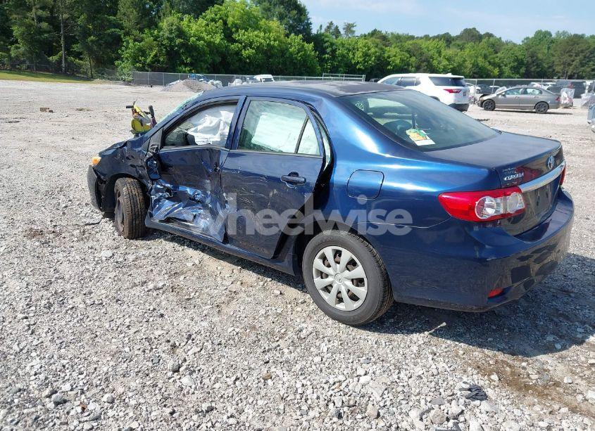 Photo 3 of 2013 Toyota Corolla L/LE/LE SPECIAL EDITION/S/S SPECIAL EDITION (VIN JTDBU4EE1DJ119250)