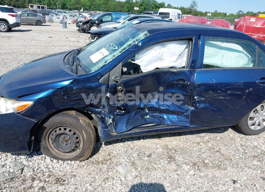 Photo 6 of 2013 Toyota Corolla L/LE/LE SPECIAL EDITION/S/S SPECIAL EDITION (VIN JTDBU4EE1DJ119250)