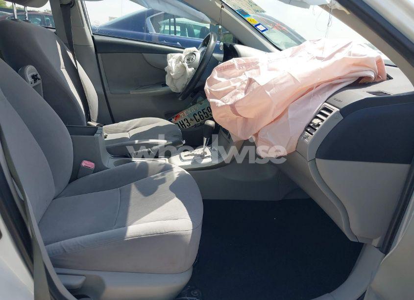 Photo 5 of 2011 Toyota Corolla LE (VIN JTDBU4EE2B9127484)