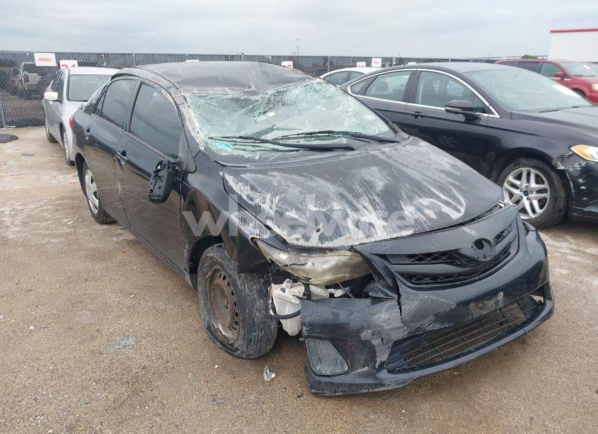 2011 Toyota Corolla LE (VIN JTDBU4EE2B9158833) main photo