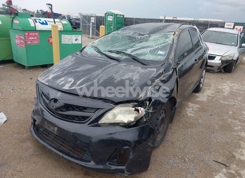 Photo 2 of 2011 Toyota Corolla LE (VIN JTDBU4EE2B9158833)