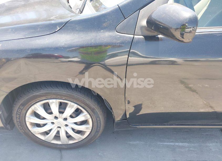 Photo 17 of 2013 Toyota Corolla LE (VIN JTDBU4EE2DJ122478)