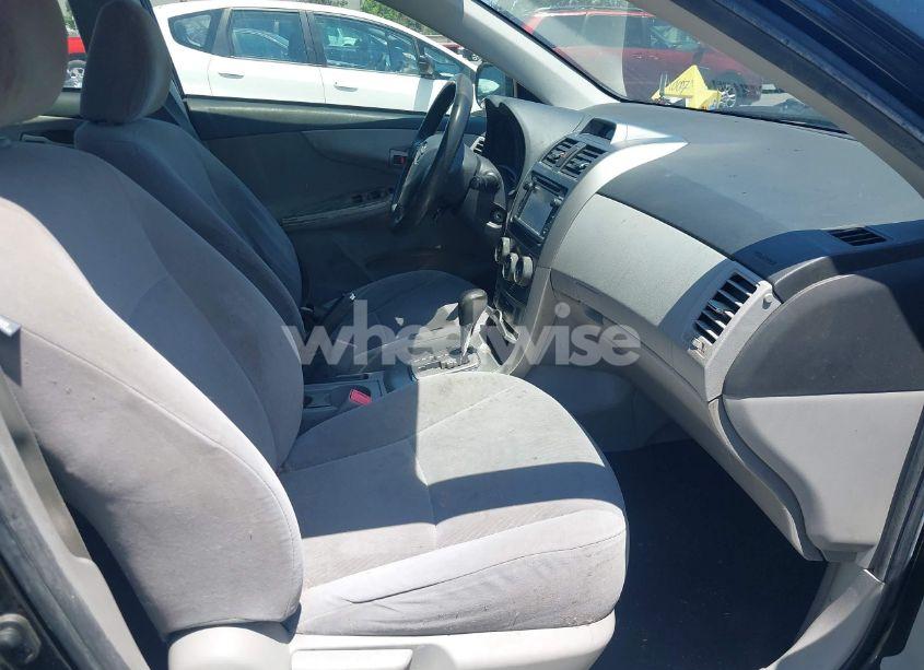 Photo 5 of 2013 Toyota Corolla LE (VIN JTDBU4EE2DJ122478)