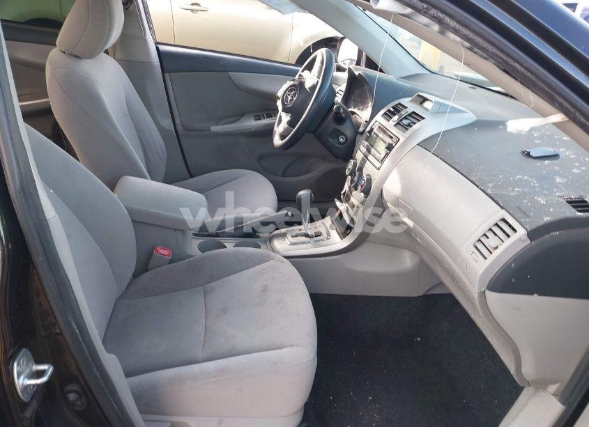 Photo 5 of 2012 Toyota Corolla LE (VIN JTDBU4EE3C9180292)