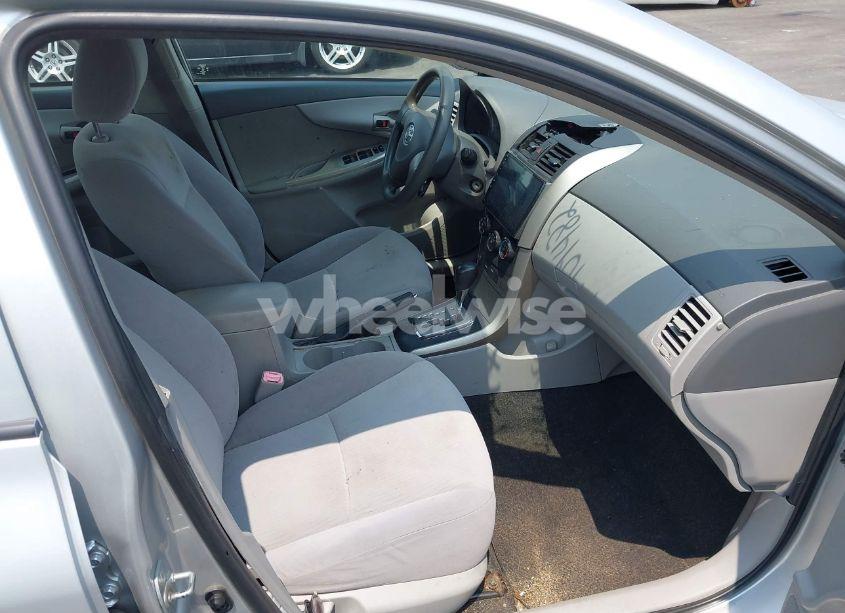 Photo 5 of 2010 Toyota Corolla LE (VIN JTDBU4EE4AJ055815)