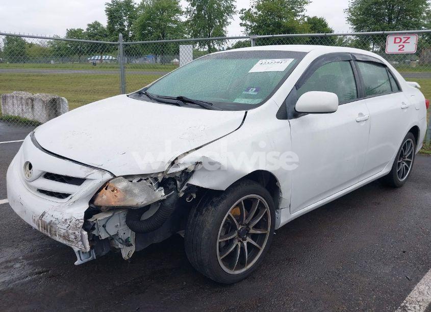 Photo 2 of 2011 Toyota Corolla LE/S (VIN JTDBU4EE4BJ091084)