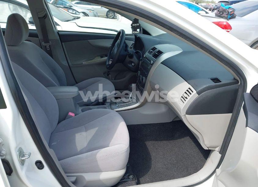 Photo 5 of 2011 Toyota Corolla LE (VIN JTDBU4EE5B9139466)