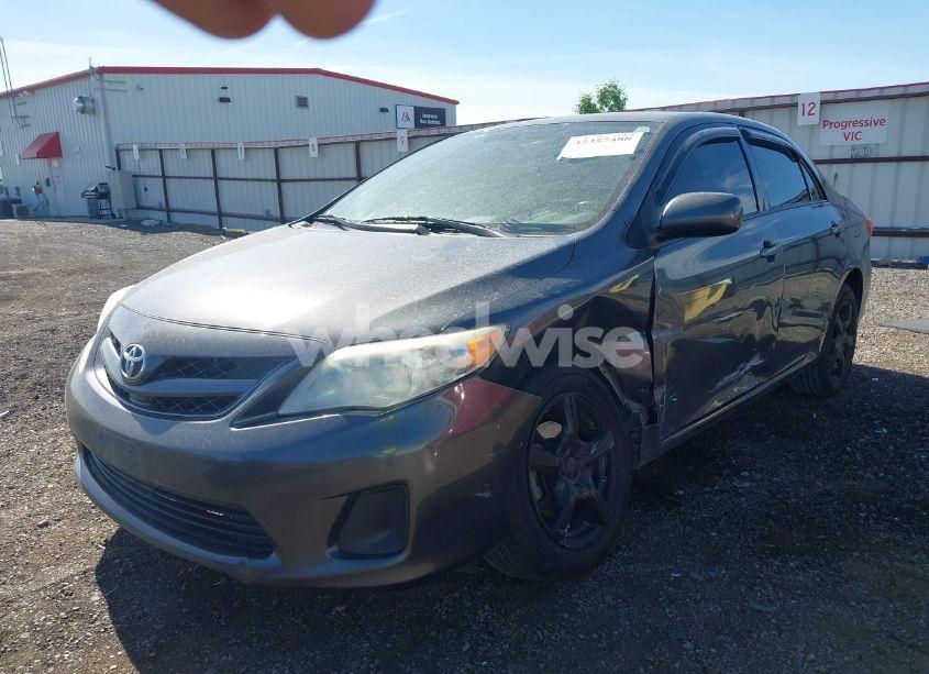 Photo 2 of 2012 Toyota Corolla LE (VIN JTDBU4EE5C9177359)